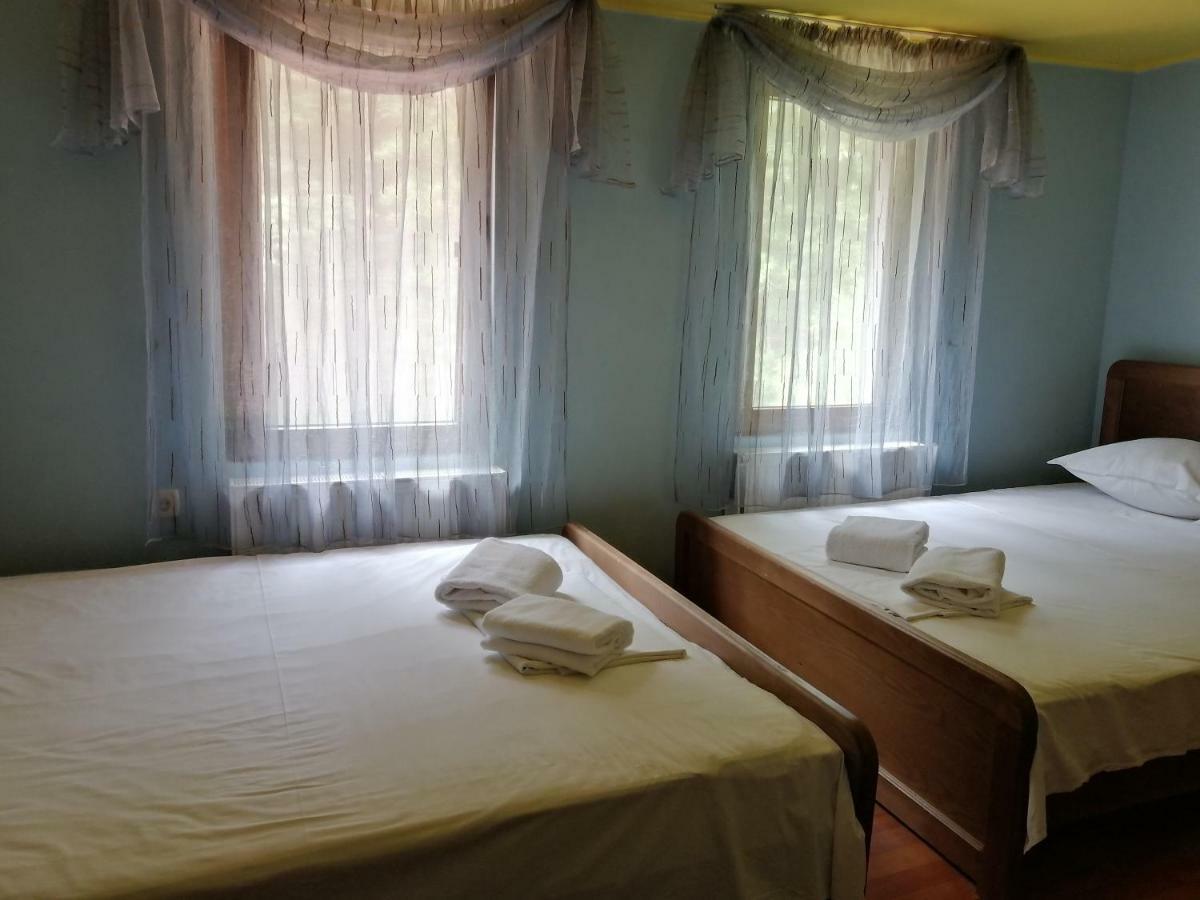Guest House Tsveti-Trqvna Bangeytsi Extérieur photo