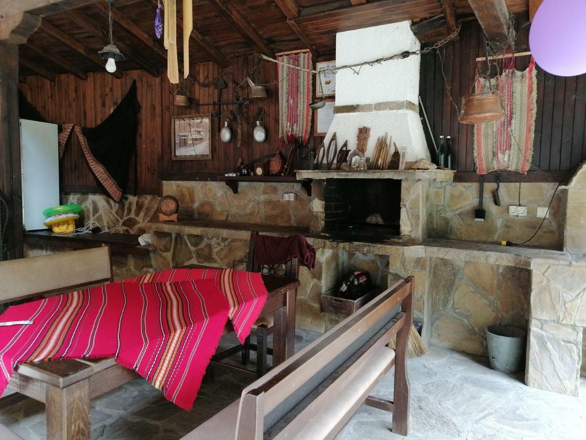 Guest House Tsveti-Trqvna Bangeytsi Extérieur photo